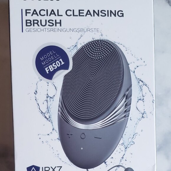 NEW Travel Portable Facial cleansing brush - Picture 2 of 7
